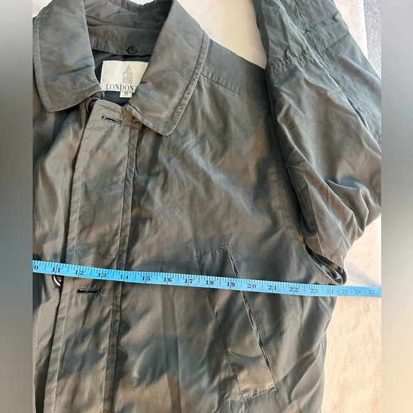 London Fog Jacket Forest/Sage Green Snap In Liner Waist Toggle Size Medium - Picture 13 of 16